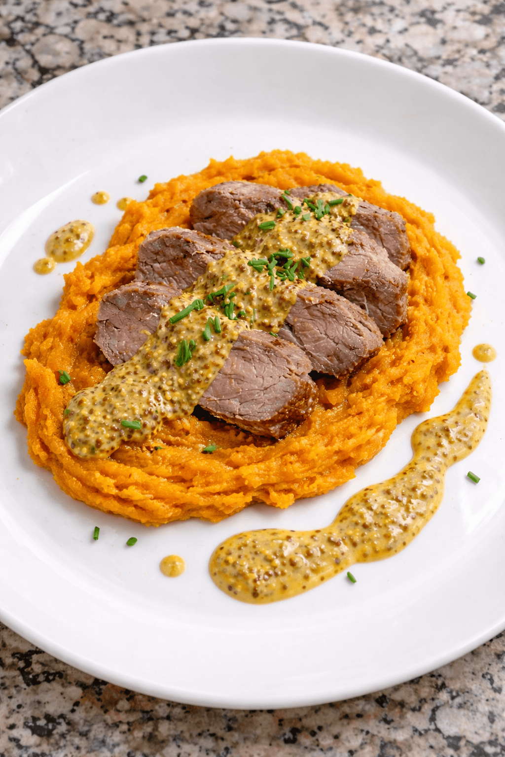 Bondiola a la mostaza con puré de zapallo