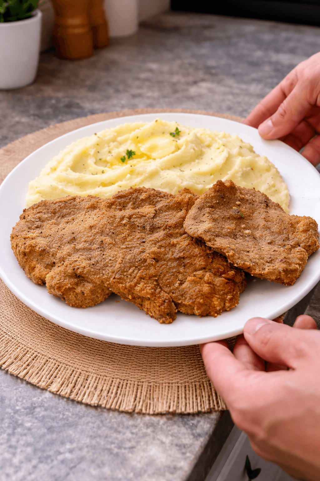 Milanesas de peceto con cremoso de papas