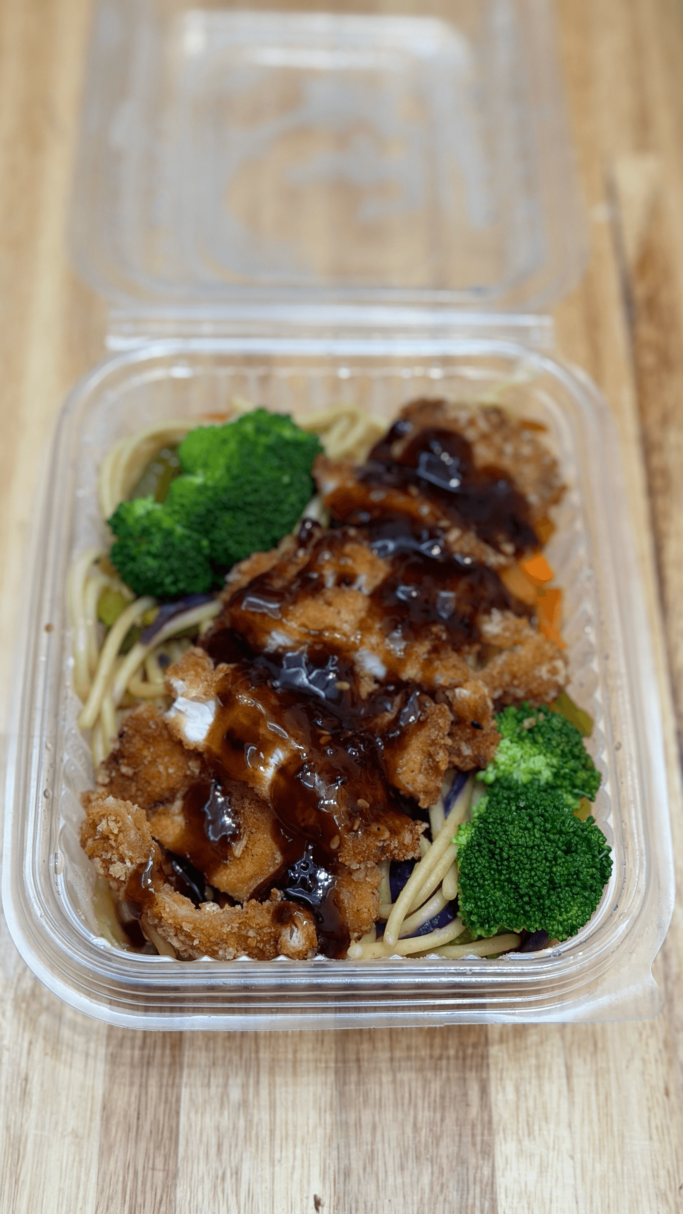 Wok de pollo estilo asiático